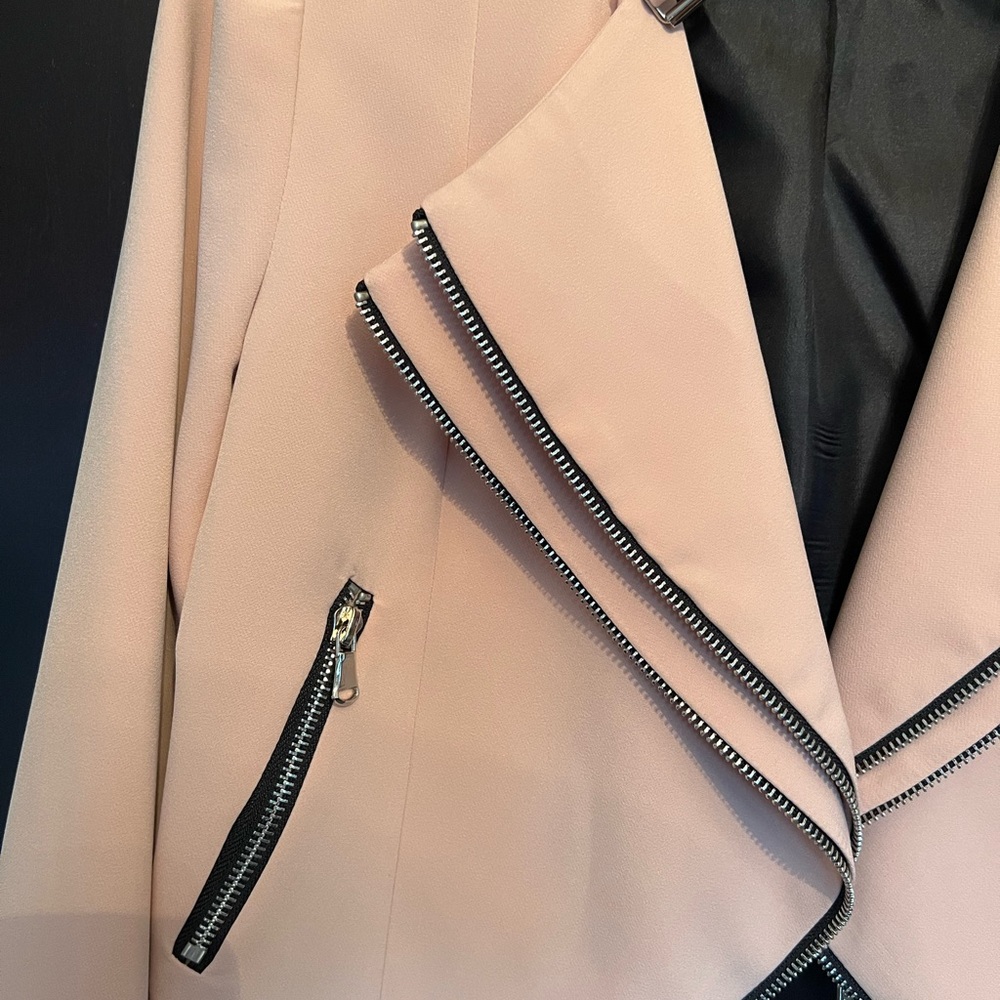 Pink Jacket - Picture 2 of 5